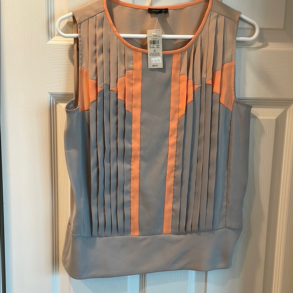 ANN TAYLOR- Sleeveless Top size 4